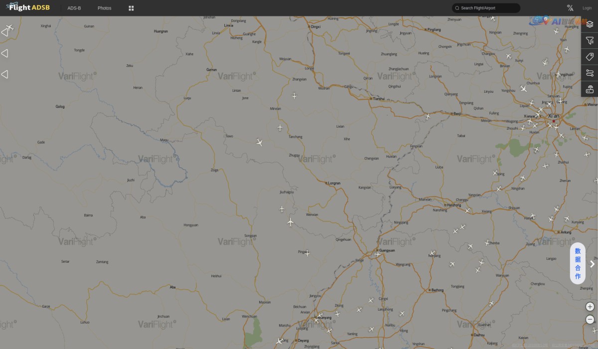 全球航班飞行轨迹截图