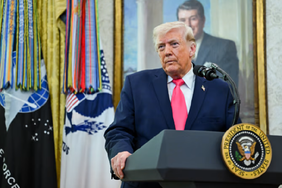 特朗普将任命黄仁勋、扎克伯格等为科技顾问，为 AI 政策提供建议