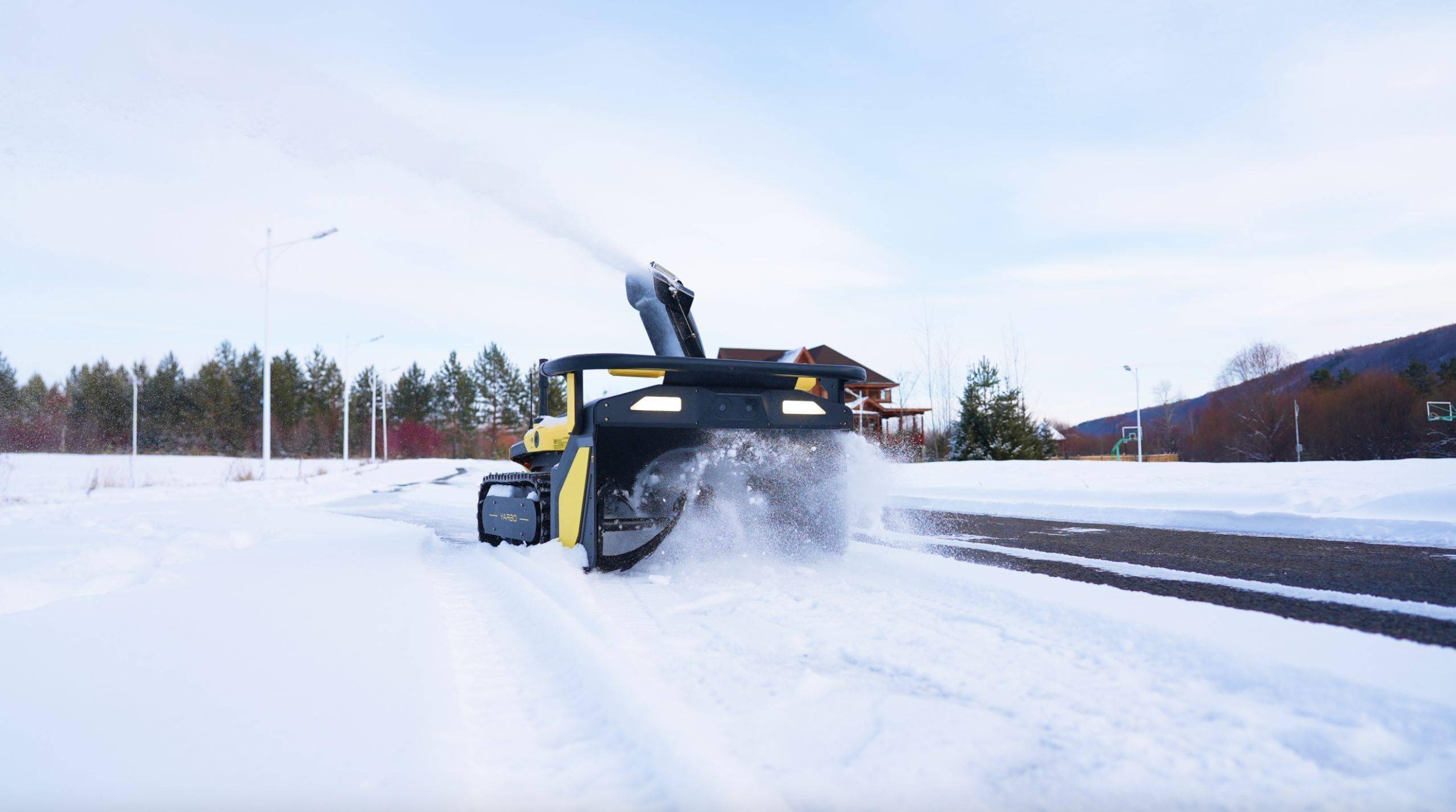 智能庭院机器人Yarbo获近2亿元融资，新品众筹首发6小时破150万美金｜硬氪首发