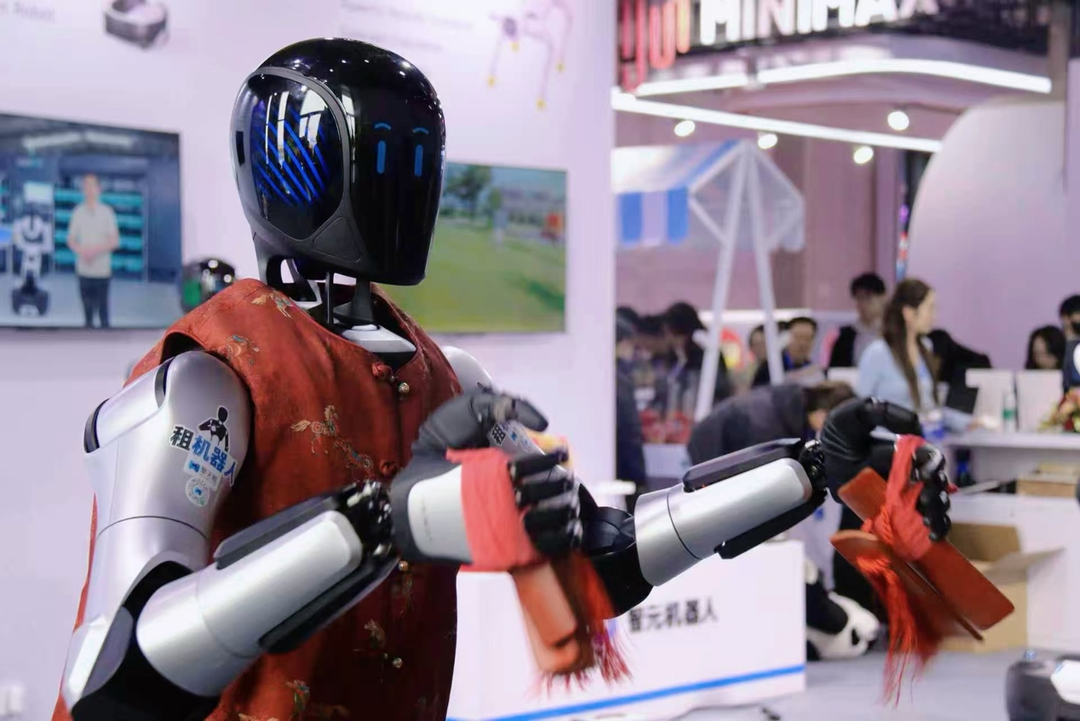 乐华、黄晓明都来了：机器人租赁，到底是谁的好生意？