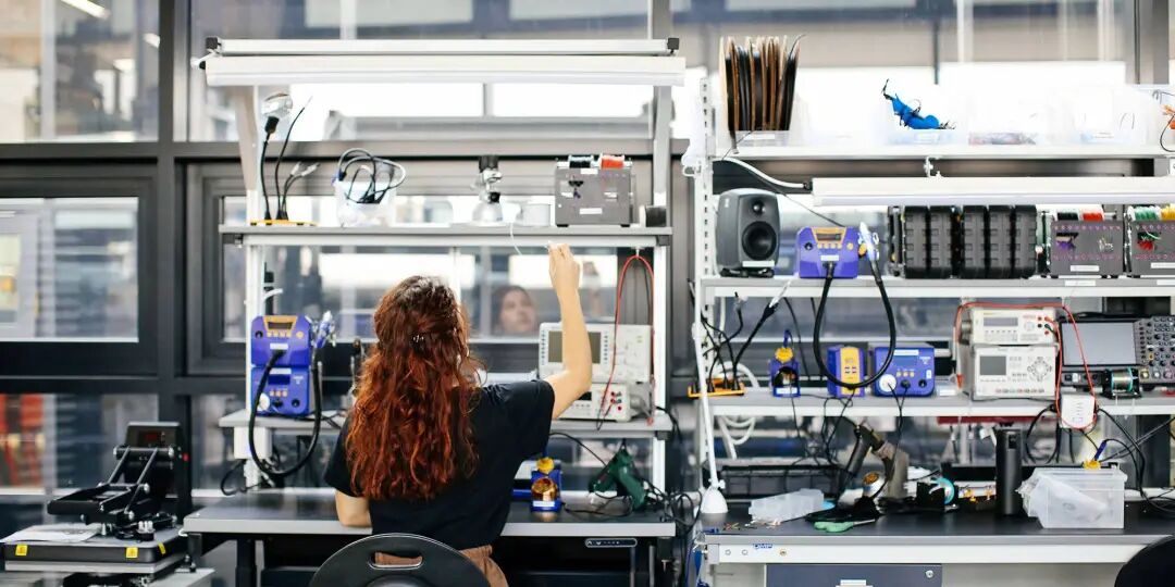 AI 正在毁掉下一个 Hinton