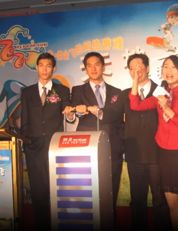 务工家庭走出00后天才，退学造110亿独角兽，终身教授辞职追随