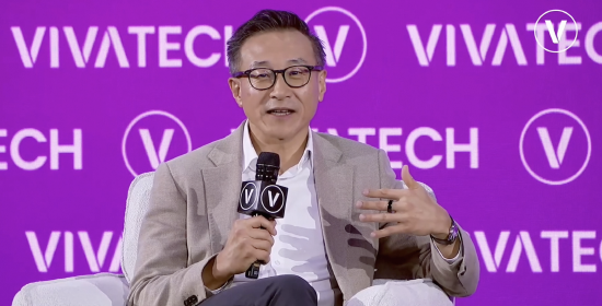 蔡崇信：阿里全面投入 AI，开源的主要推动力量来自中国企业