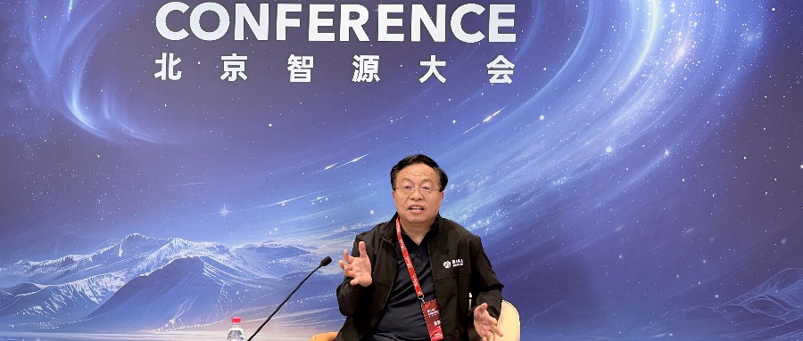 70分钟深度对话黄铁军：AI已有类意识行为，未来人与AI将理性共存