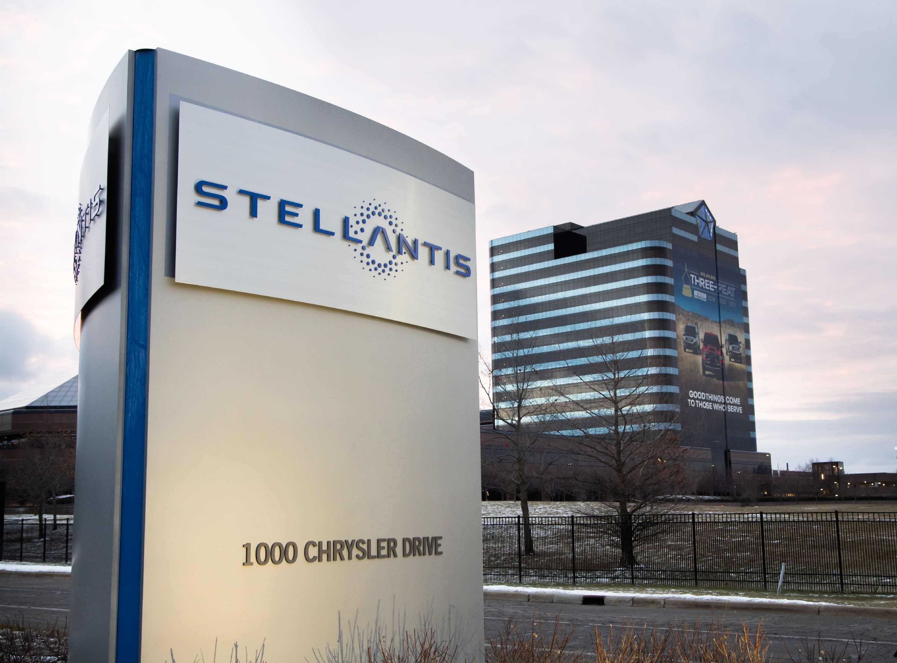 Stellantis、Wayve、Uber 三方携手，全球范围推动 L4 Robotaxi 开发部署