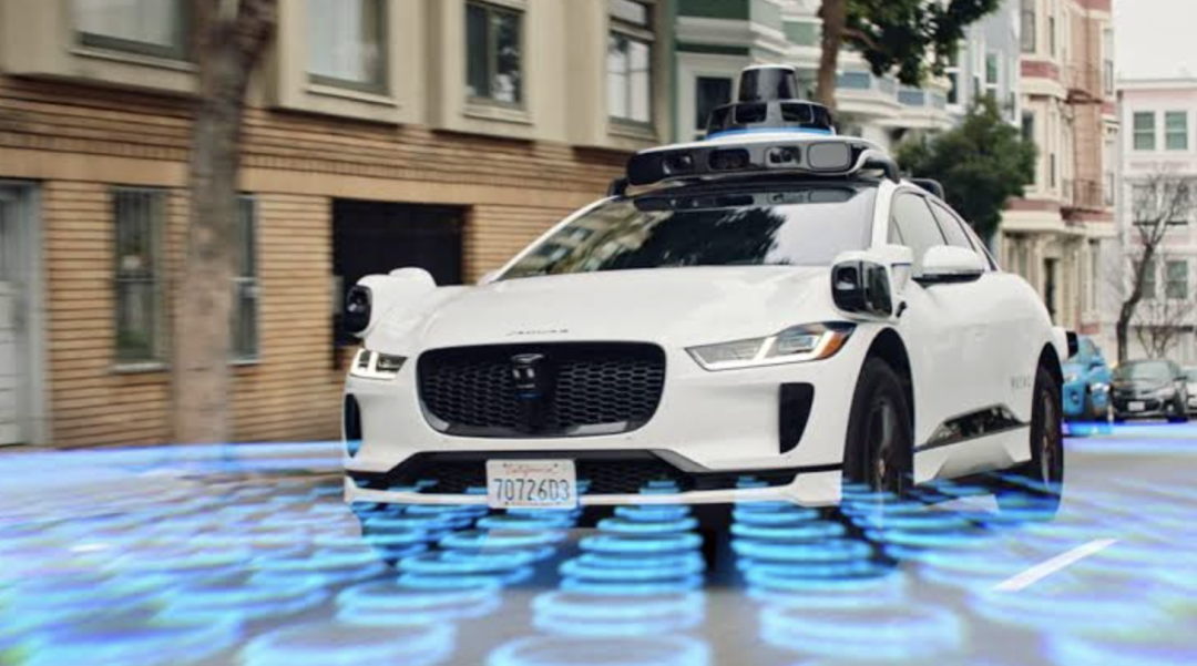 萝卜快跑抢跑无人车右舵：香港率先全无人，伦敦直面Waymo